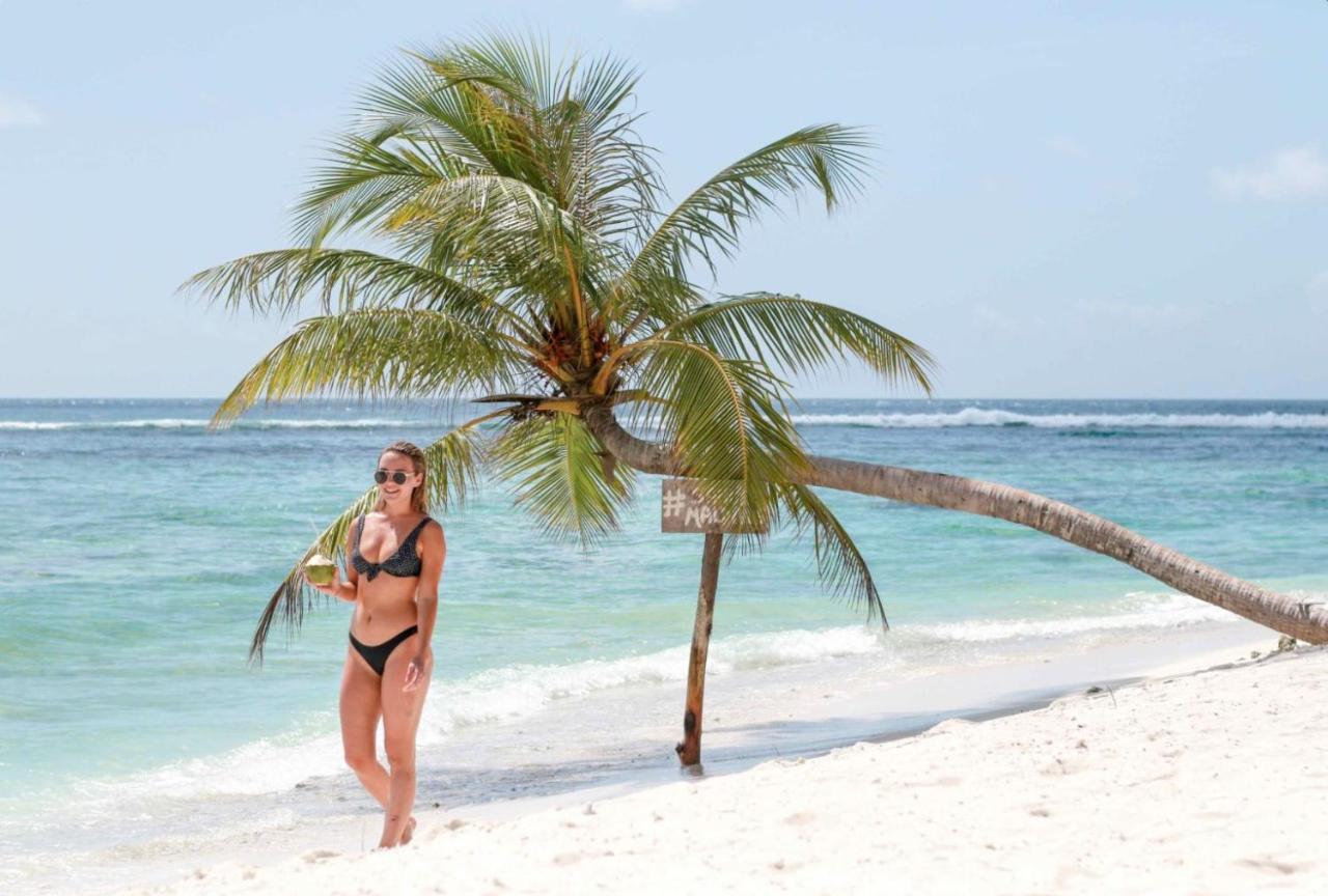 Hotel Palm Gate Maldives Thulusdhoo Exterior foto