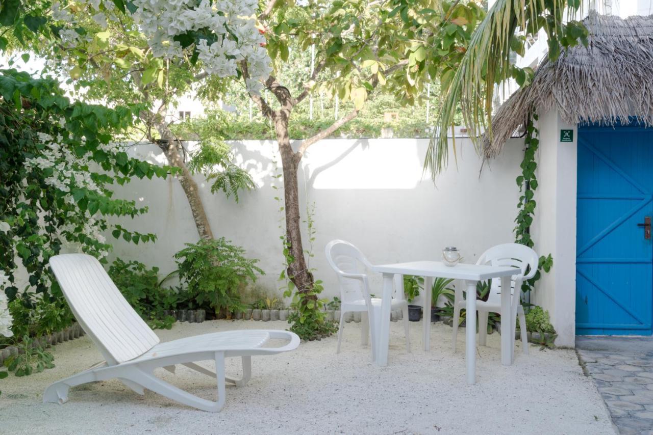 Hotel Palm Gate Maldives Thulusdhoo Exterior foto